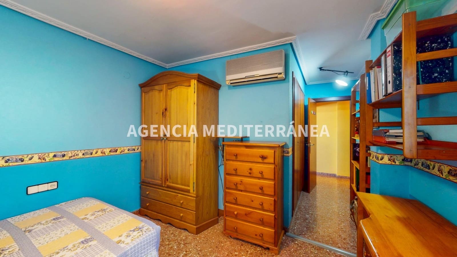 4 sovrum Lägenhet till salu i Alcasser med garage - 220 000 € (Ref: 9679934)