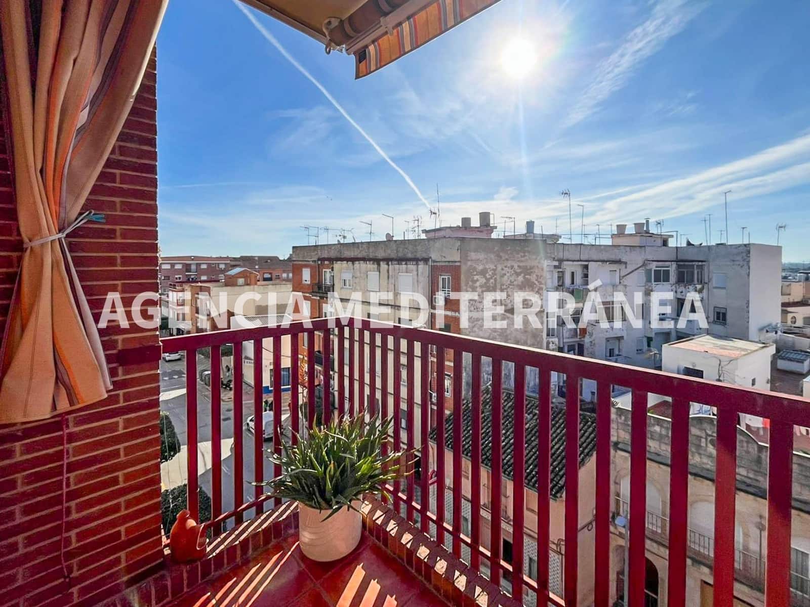4 sovrum Lägenhet till salu i Alcasser med garage - 220 000 € (Ref: 9679934)