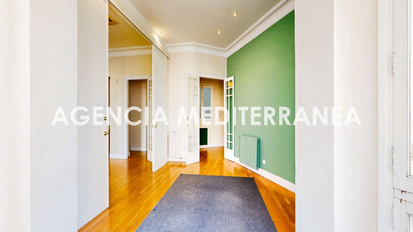 5 bedroom Office for rent in Valencia city - € 2,300 (Ref: 9686538)