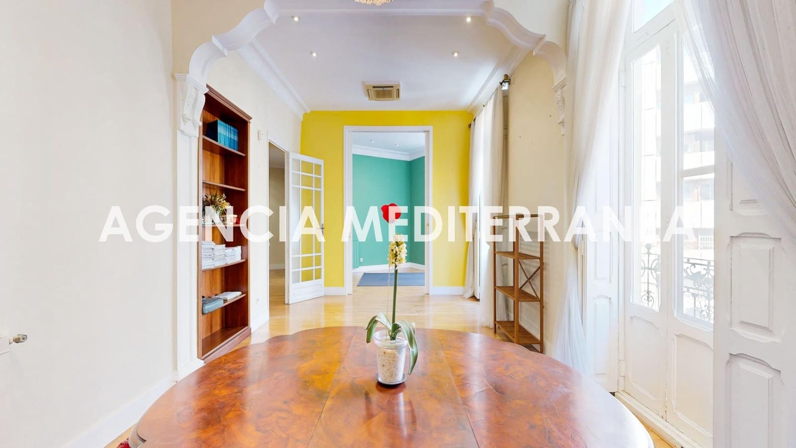 5 Zimmer Büro zu vermieten in Valencia Stadt - 2.300 € (Ref: 9686538)