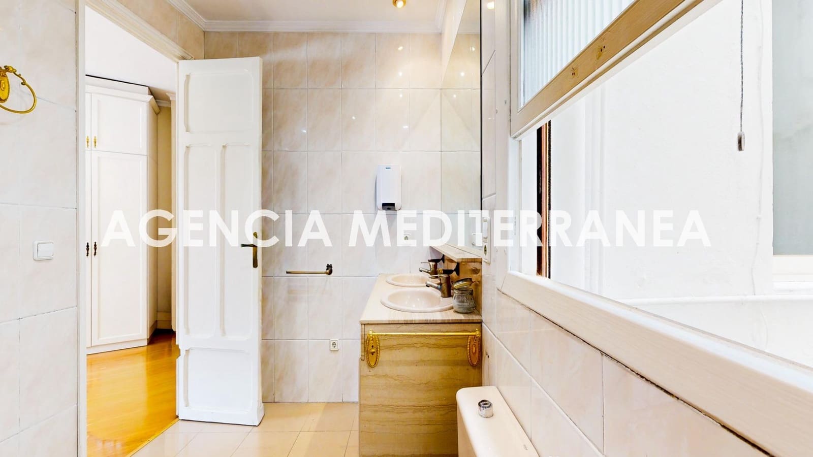 5 Zimmer Büro zu vermieten in Valencia Stadt - 2.300 € (Ref: 9686538)