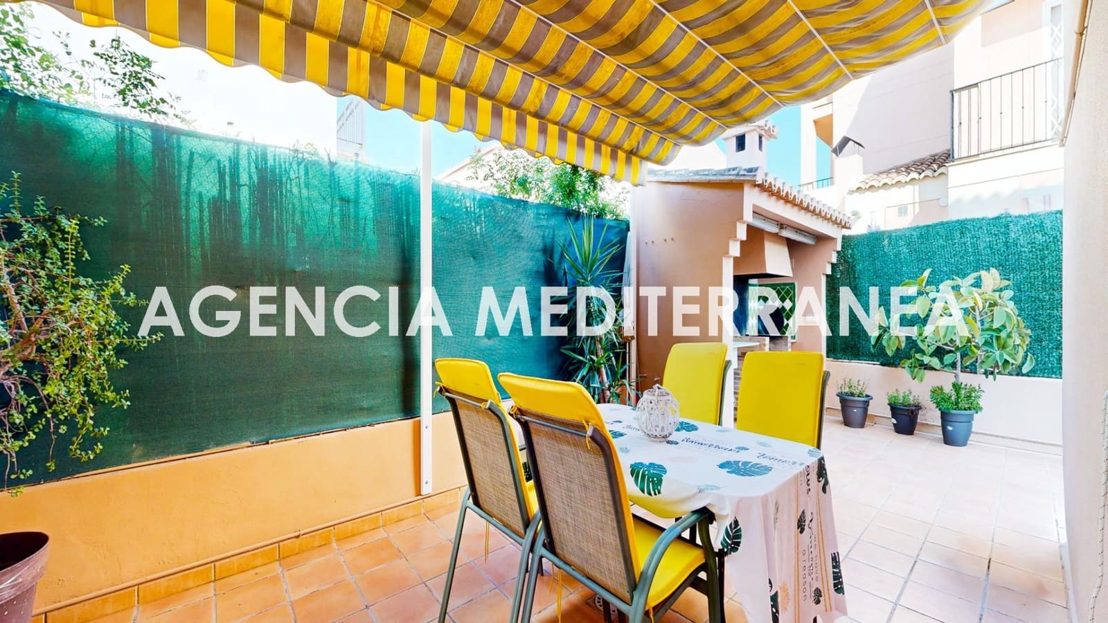 5 bedroom Villa for sale in Puig with pool garage - € 899,000 (Ref: 9701714)
