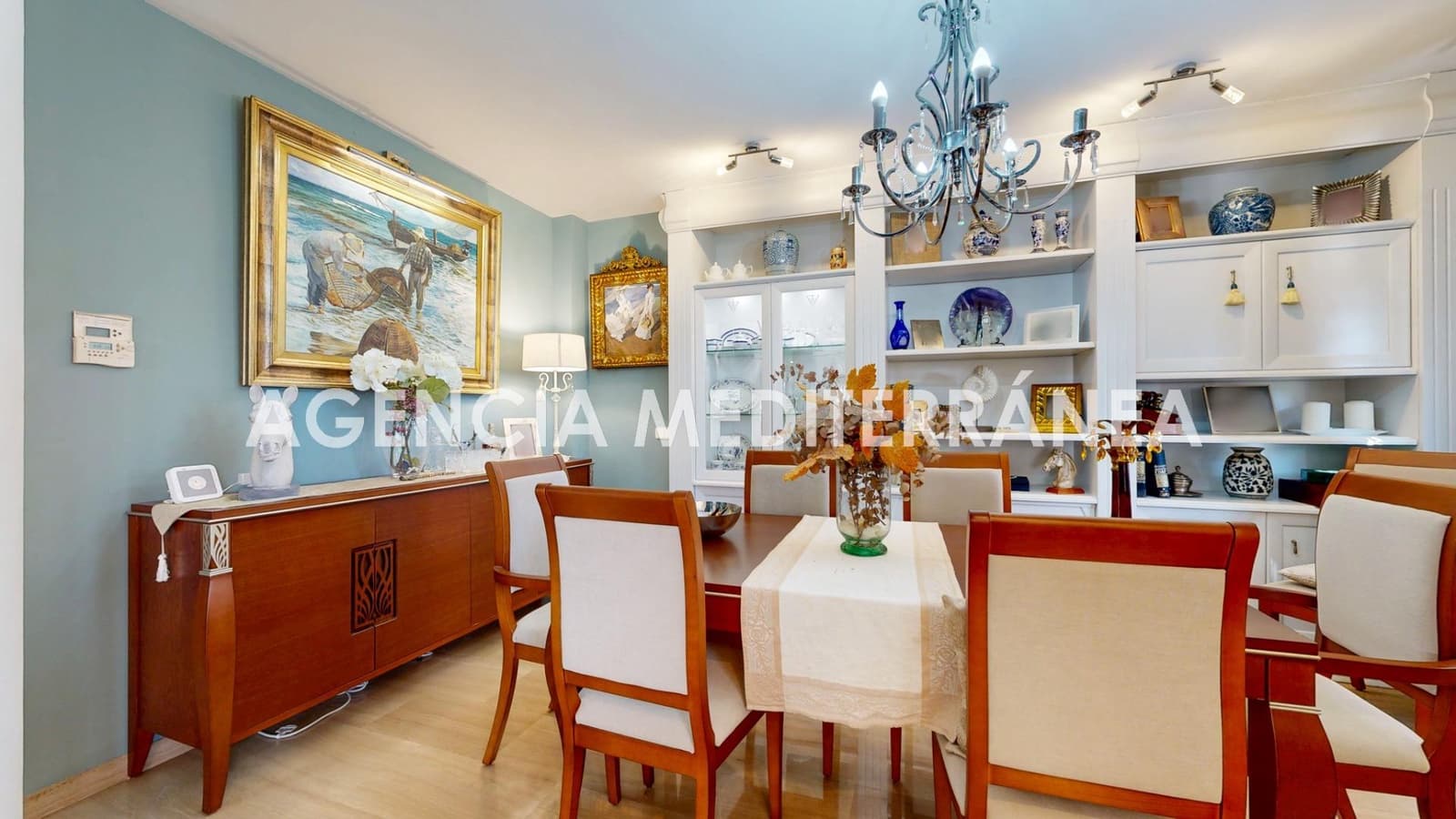 5 bedroom Villa for sale in Puig with pool garage - € 899,000 (Ref: 9701714)