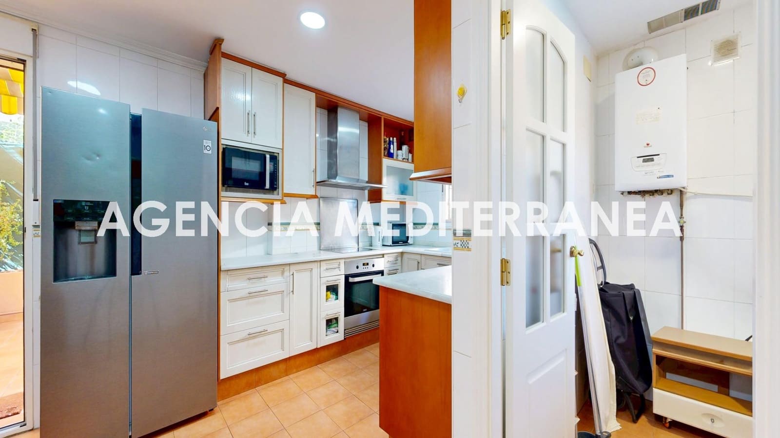 5 bedroom Villa for sale in Puig with pool garage - € 899,000 (Ref: 9701714)