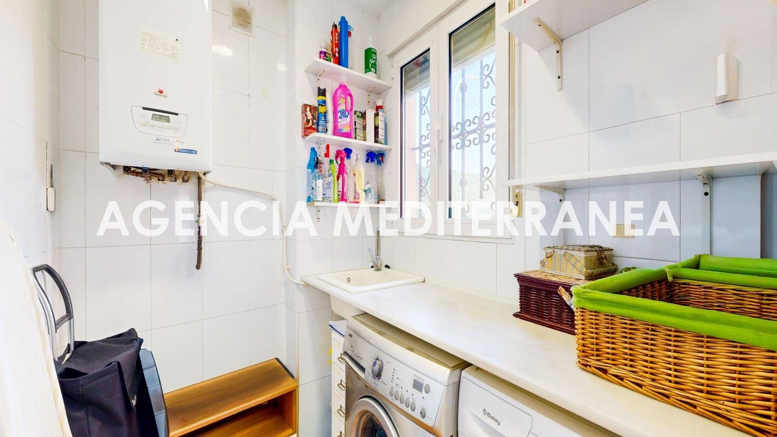 5 bedroom Villa for sale in Puig with pool garage - € 899,000 (Ref: 9701714)