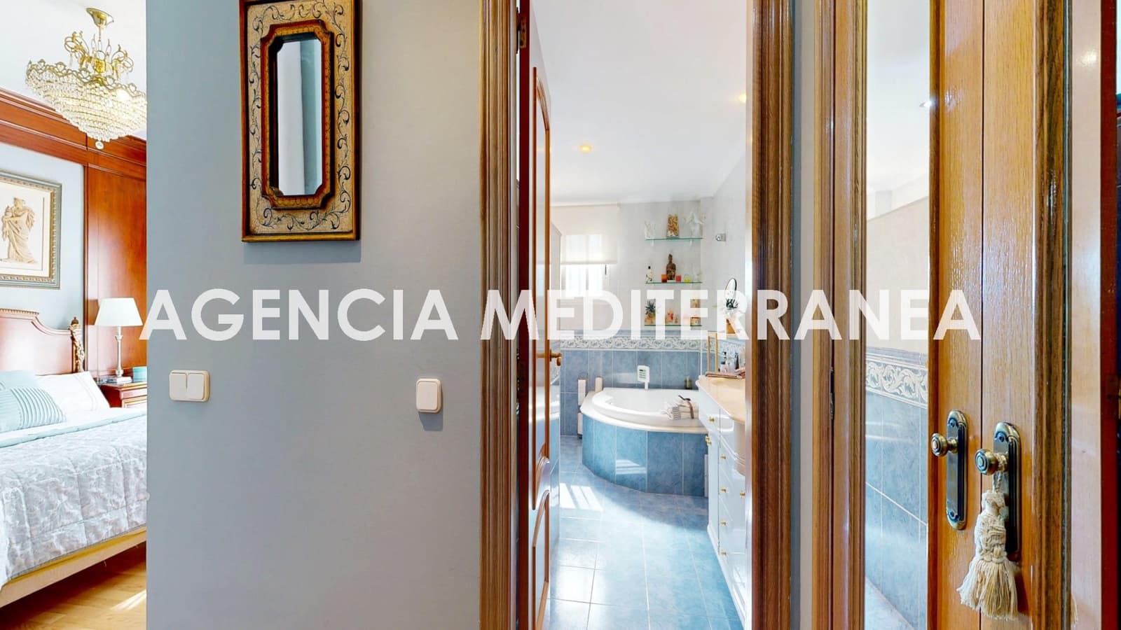 5 bedroom Villa for sale in Puig with pool garage - € 899,000 (Ref: 9701714)