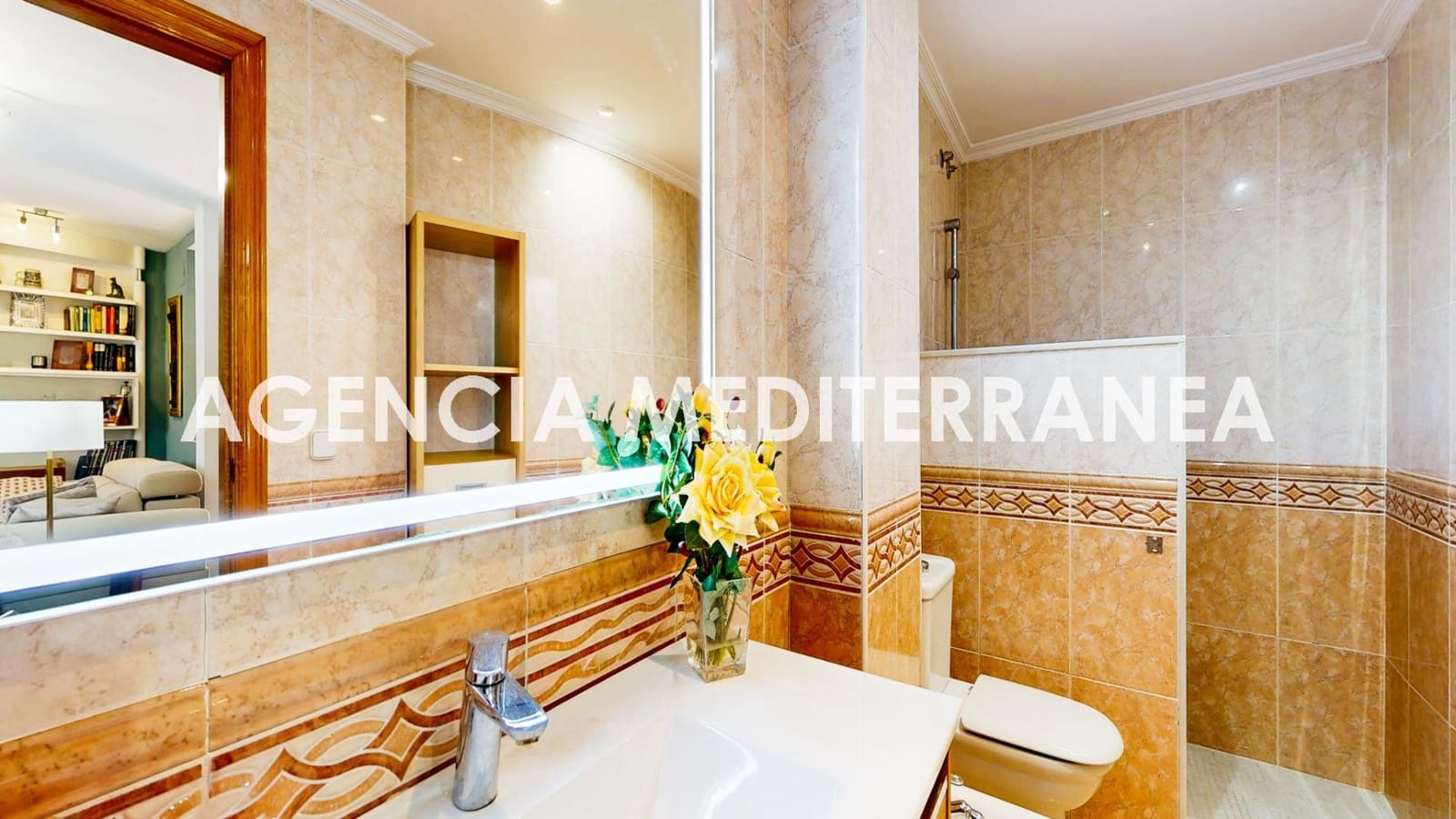 5 bedroom Villa for sale in Puig with pool garage - € 899,000 (Ref: 9701714)