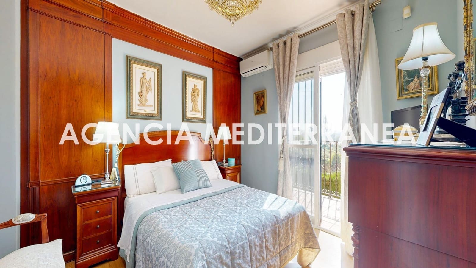 5 bedroom Villa for sale in Puig with pool garage - € 899,000 (Ref: 9701714)
