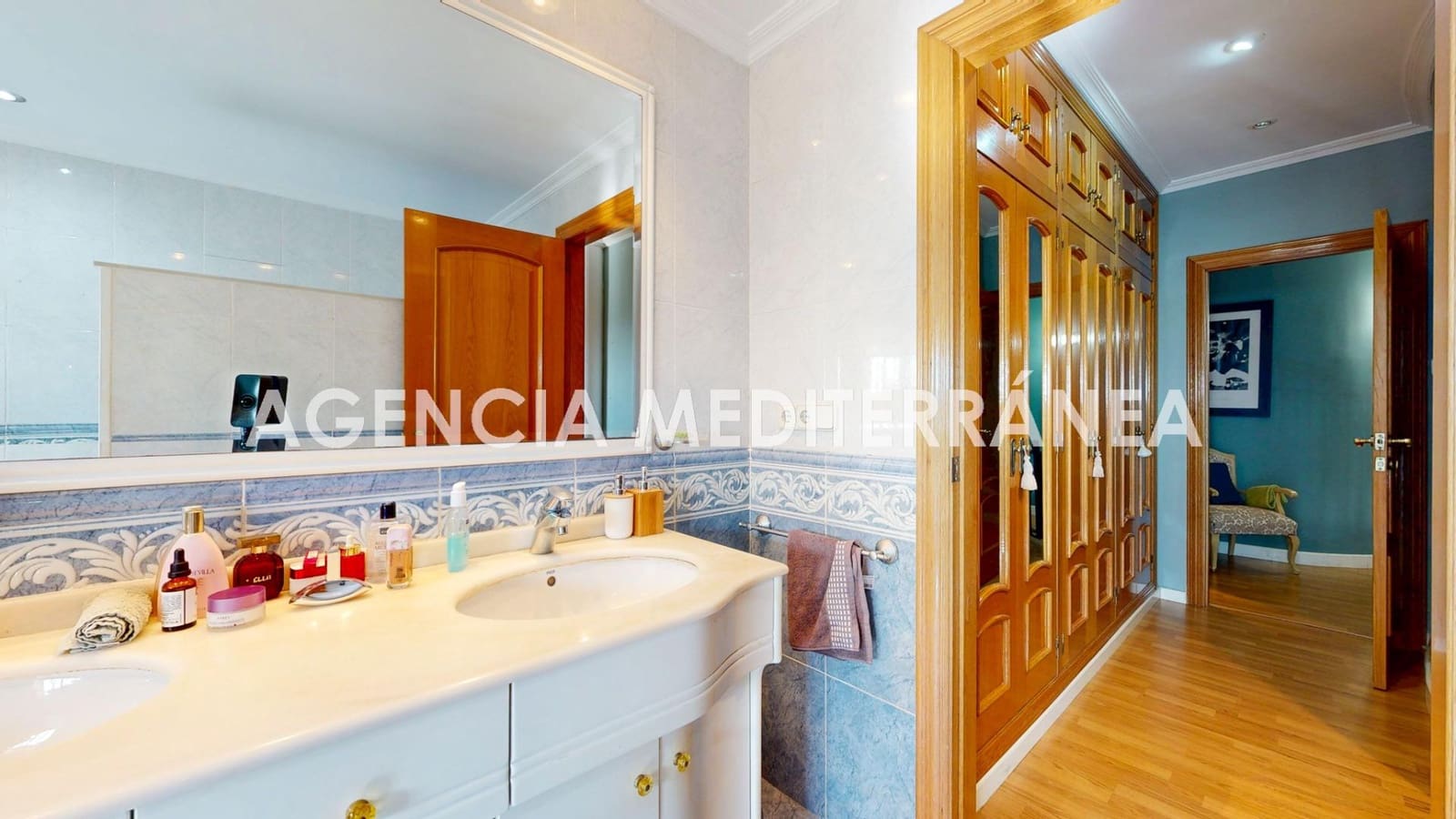 5 bedroom Villa for sale in Puig with pool garage - € 899,000 (Ref: 9701714)
