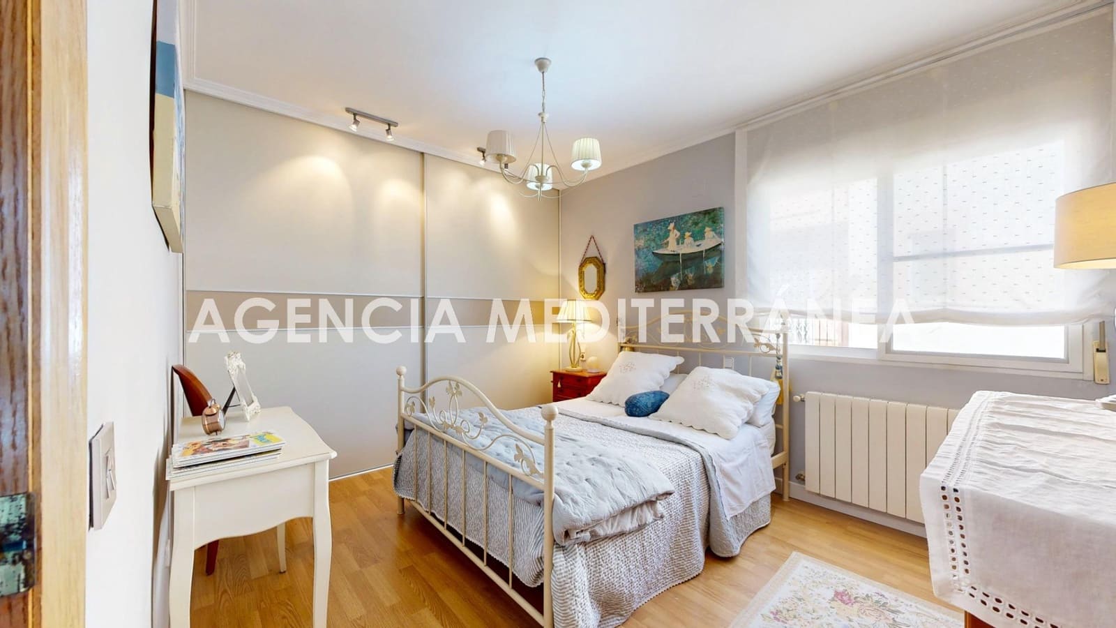 5 bedroom Villa for sale in Puig with pool garage - € 899,000 (Ref: 9701714)