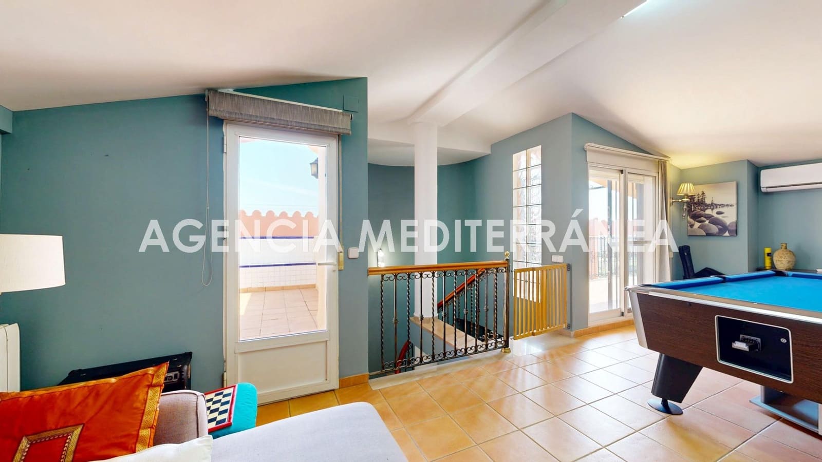 5 bedroom Villa for sale in Puig with pool garage - € 899,000 (Ref: 9701714)
