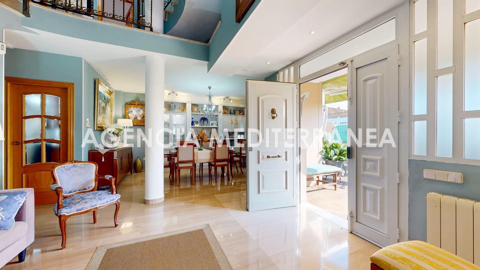 5 bedroom Villa for sale in Puig with pool garage - € 899,000 (Ref: 9701714)