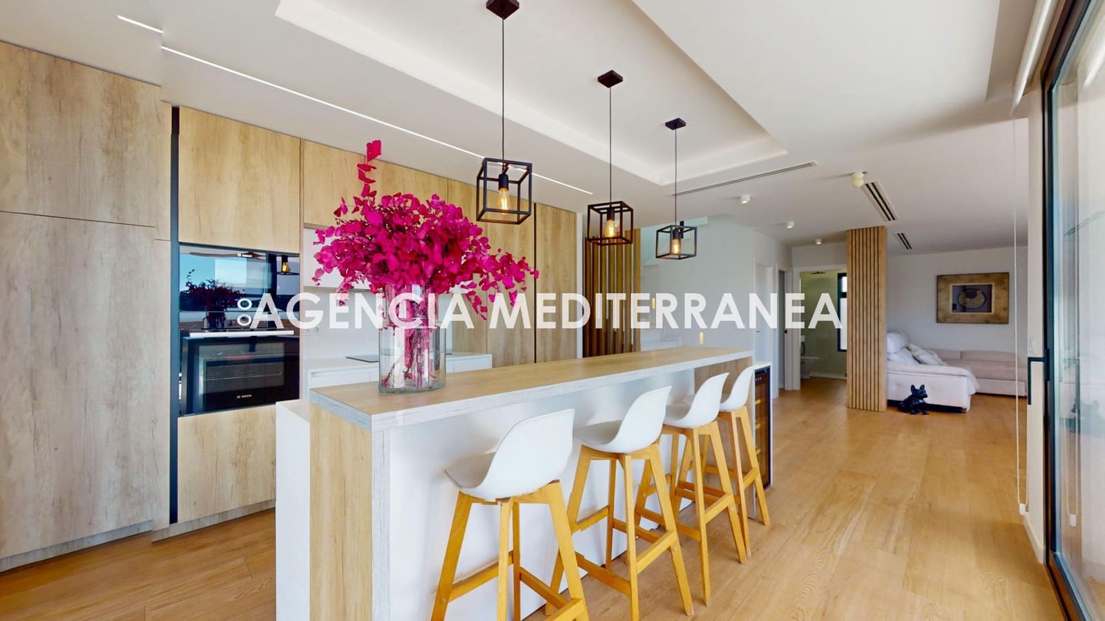 4 quarto Moradia para venda em La Pobla de Vallbona com piscina garagem - 769 000 € (Ref: 9712057)