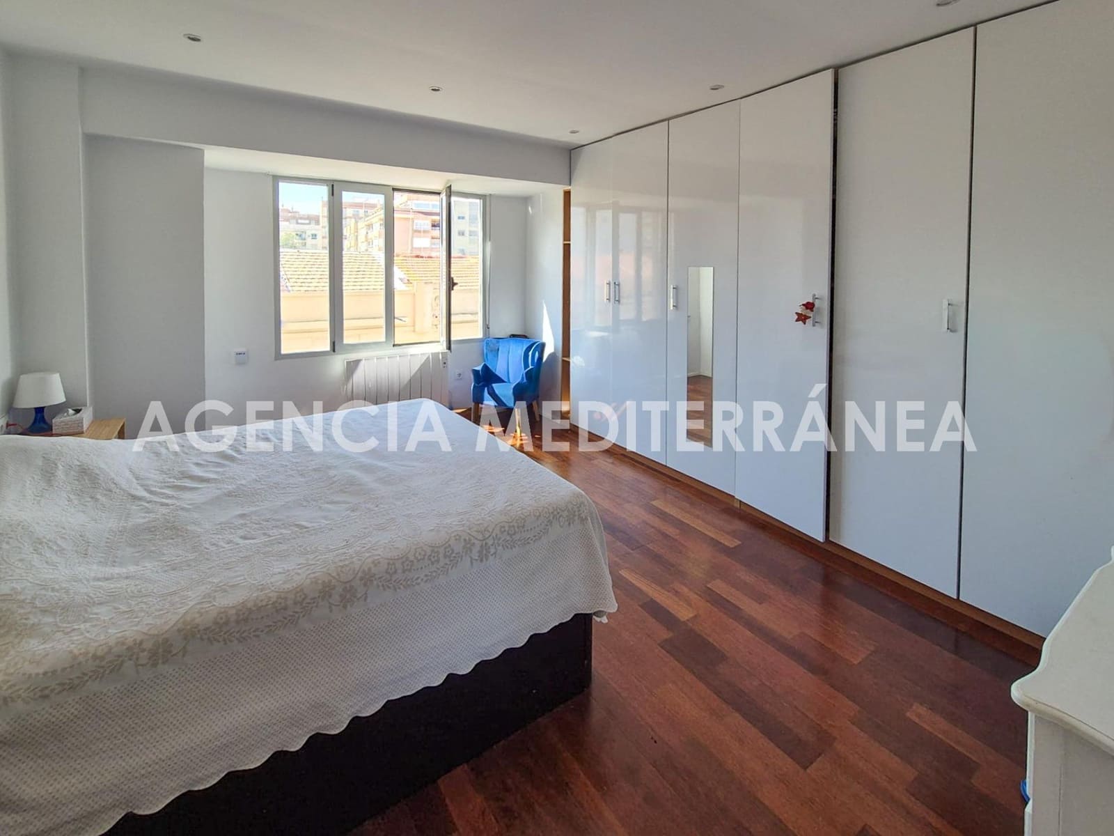 2 bedroom Flat for sale in Valencia city - € 279,000 (Ref: 9721784)