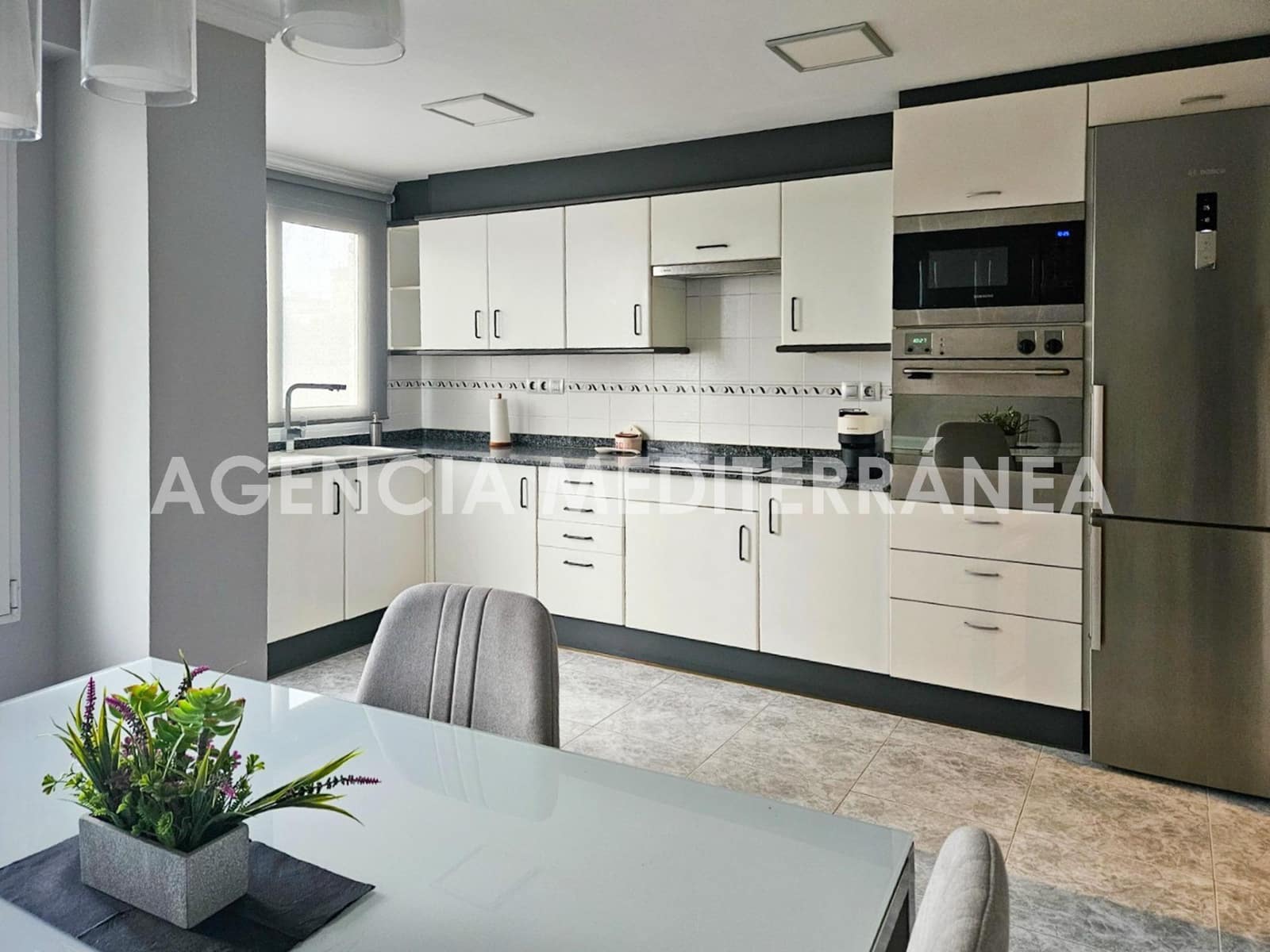 3 soveværelse Lejlighed til salg i Valencia by med garage - € 450.000 (Ref: 9726737)