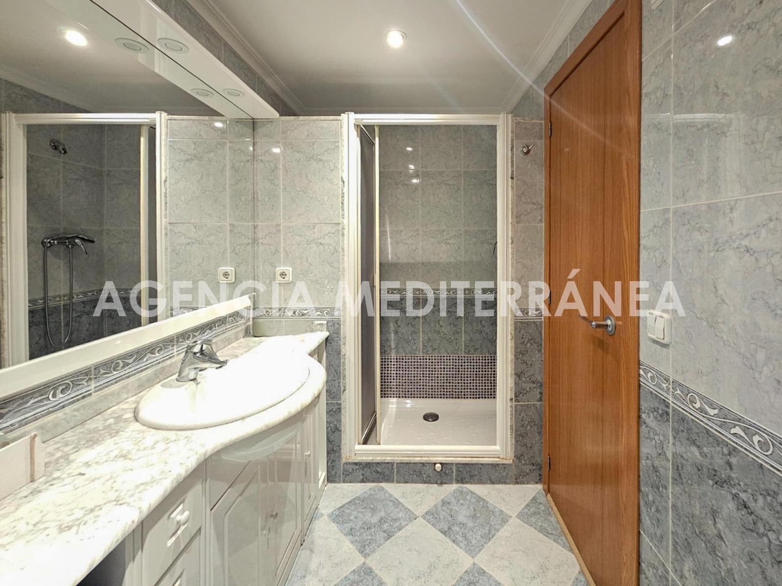 3 soveværelse Lejlighed til salg i Valencia by med garage - € 450.000 (Ref: 9726737)