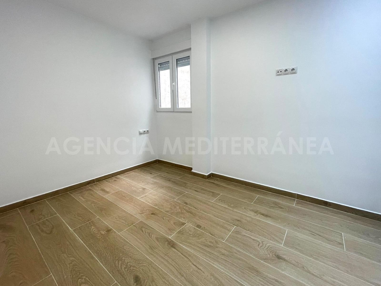 Piso de 3 habitaciones en València ciudad en venta - 328.000 € (Ref: 9726739)