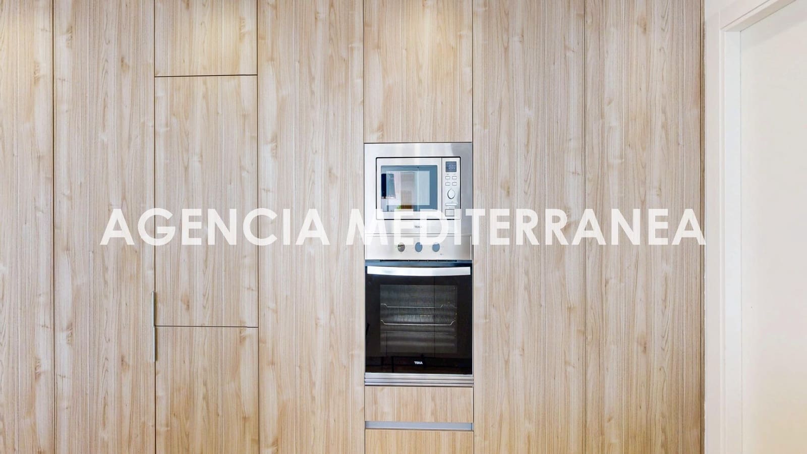 6 bedroom Villa for sale in La Pobla de Vallbona with pool garage - € 730,000 (Ref: 9732224)