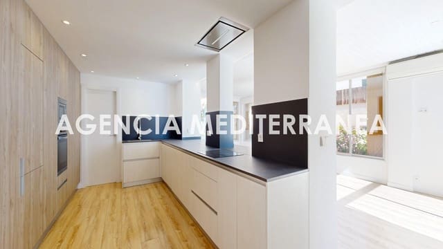 6 Zimmer Villa zu verkaufen in La Pobla de Vallbona mit Pool Garage - 730.000 € (Ref: 9732224)