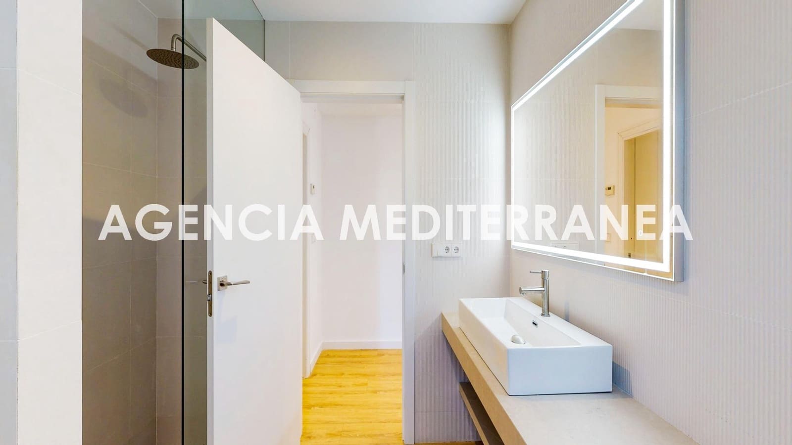 6 bedroom Villa for sale in La Pobla de Vallbona with pool garage - € 730,000 (Ref: 9732224)