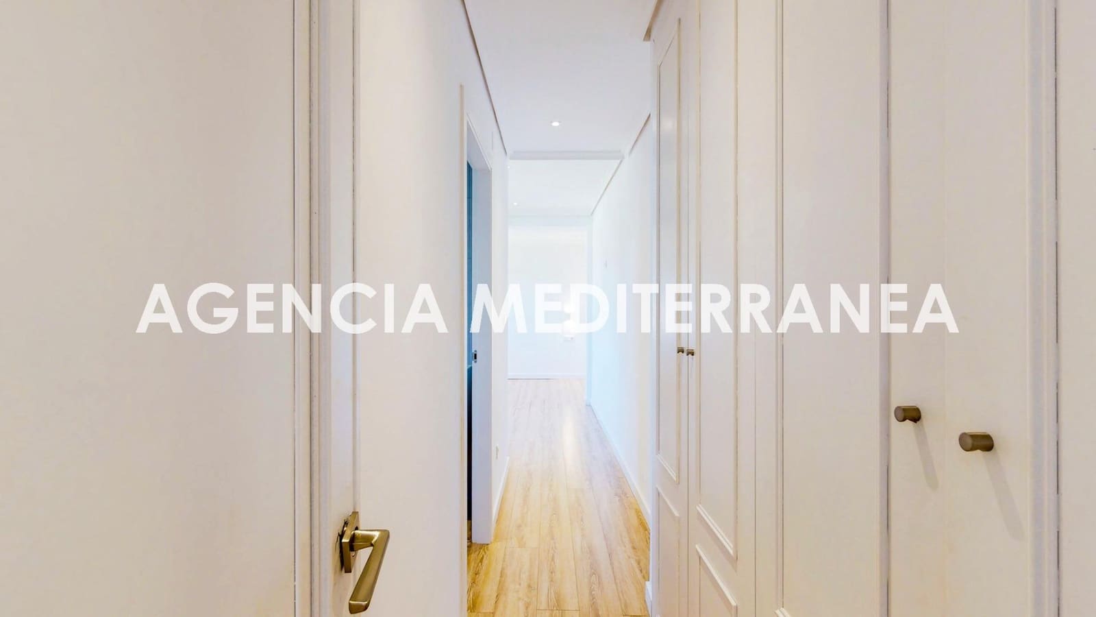 6 bedroom Villa for sale in La Pobla de Vallbona with pool garage - € 730,000 (Ref: 9732224)