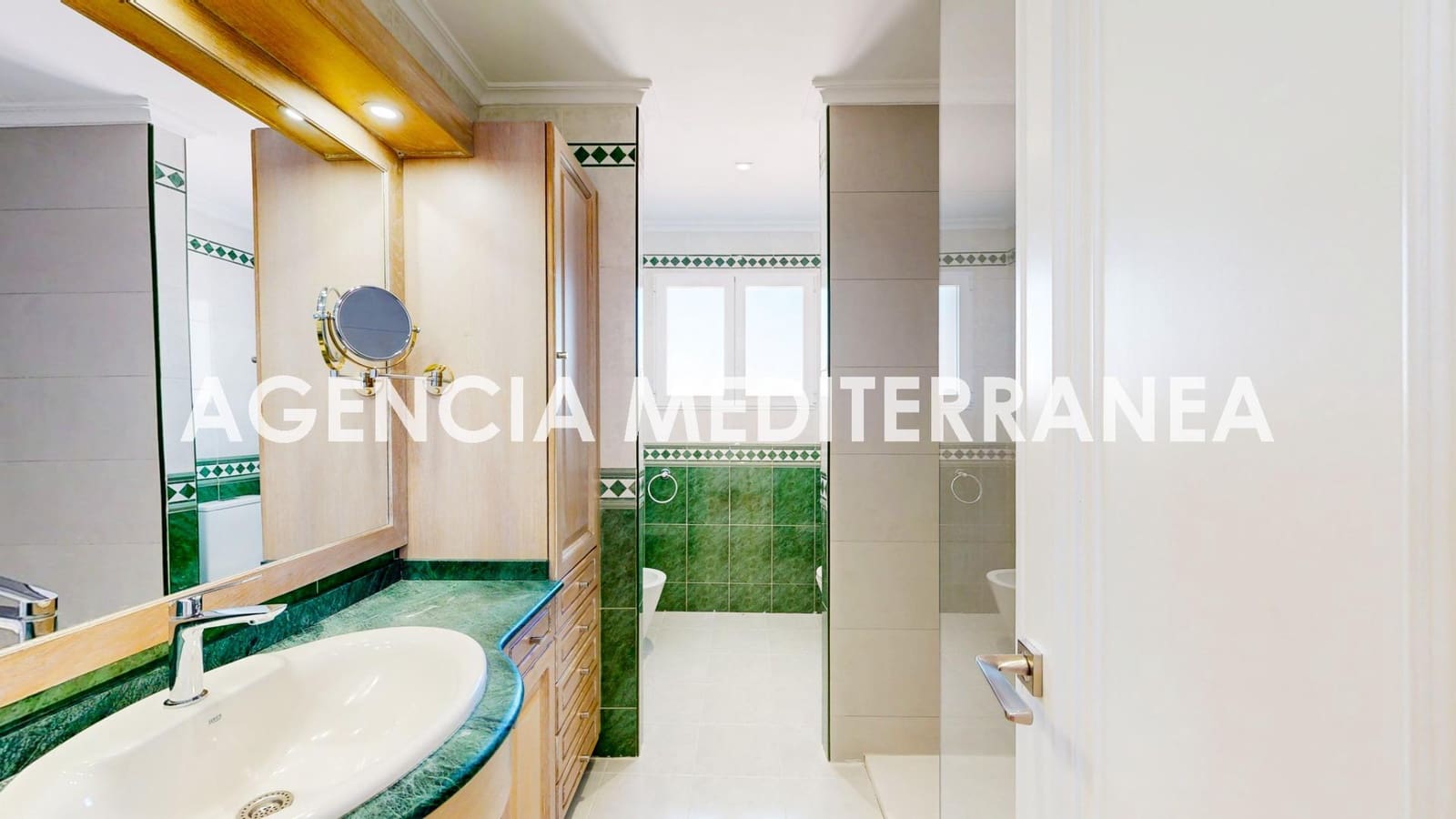 6 bedroom Villa for sale in La Pobla de Vallbona with pool garage - € 730,000 (Ref: 9732224)