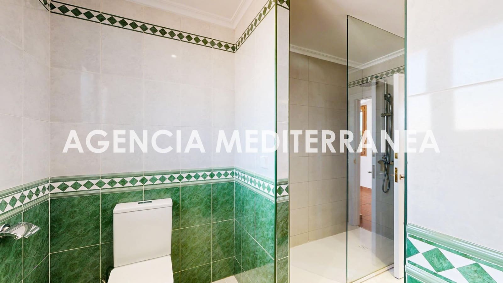 6 bedroom Villa for sale in La Pobla de Vallbona with pool garage - € 730,000 (Ref: 9732224)