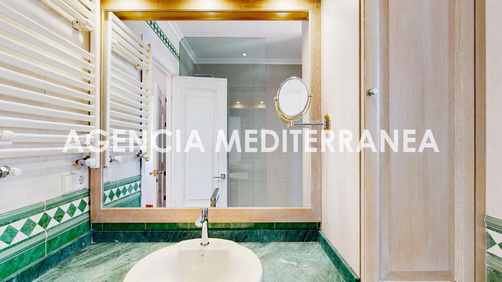 6 bedroom Villa for sale in La Pobla de Vallbona with pool garage - € 730,000 (Ref: 9732224)