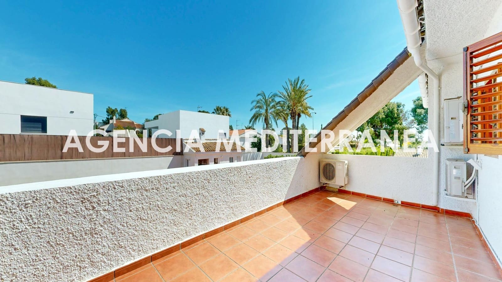 6 bedroom Villa for sale in La Pobla de Vallbona with pool garage - € 730,000 (Ref: 9732224)