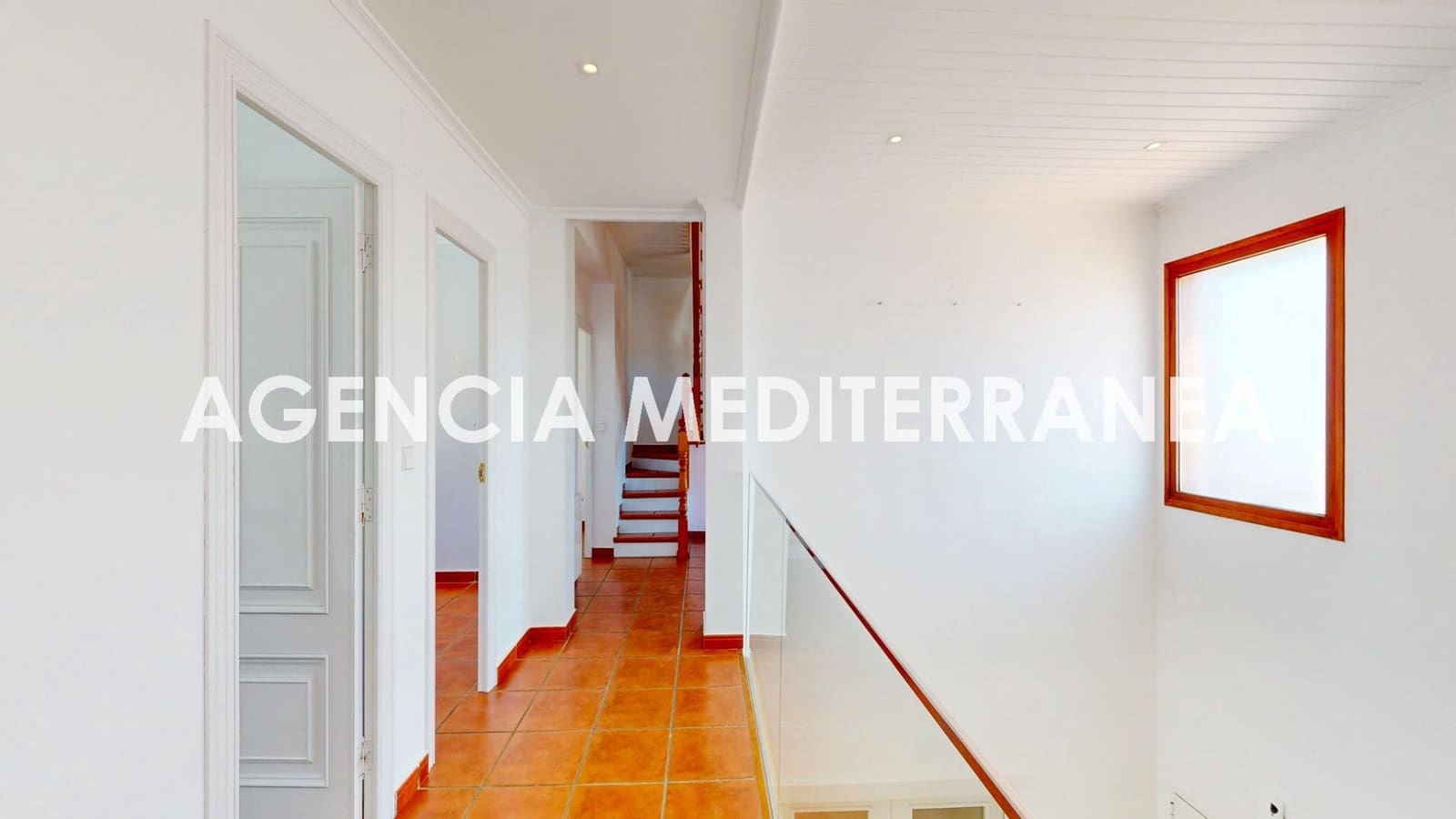 6 bedroom Villa for sale in La Pobla de Vallbona with pool garage - € 730,000 (Ref: 9732224)