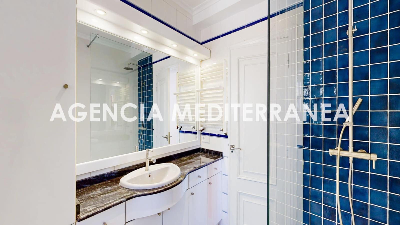 6 bedroom Villa for sale in La Pobla de Vallbona with pool garage - € 730,000 (Ref: 9732224)