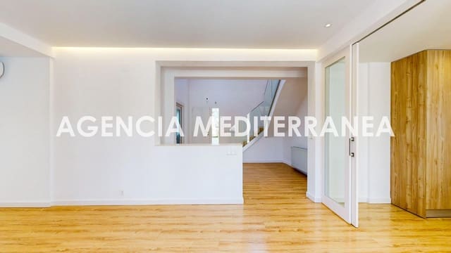 6 soveværelse Villa til salg i La Pobla de Vallbona med swimmingpool garage - € 730.000 (Ref: 9732224)