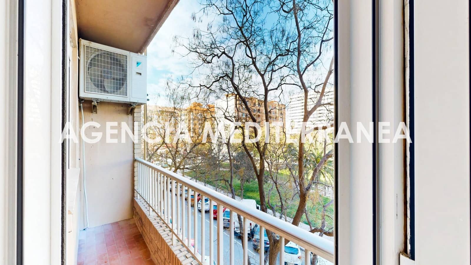 4 bedroom Flat for sale in Valencia city - € 290,000 (Ref: 9735669)