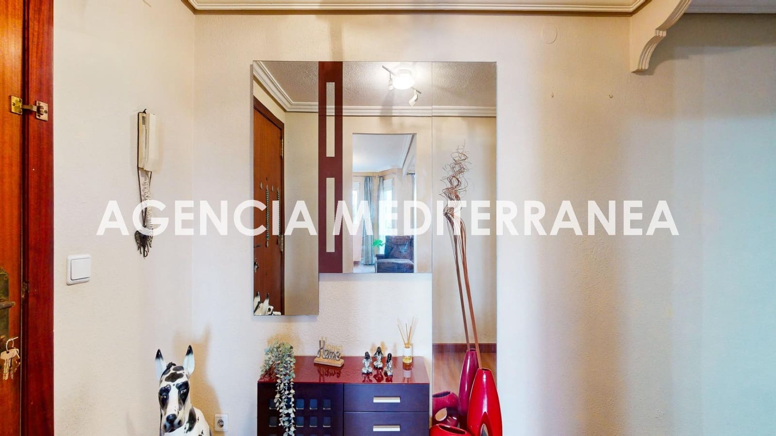 4 bedroom Flat for sale in Valencia city - € 290,000 (Ref: 9735669)