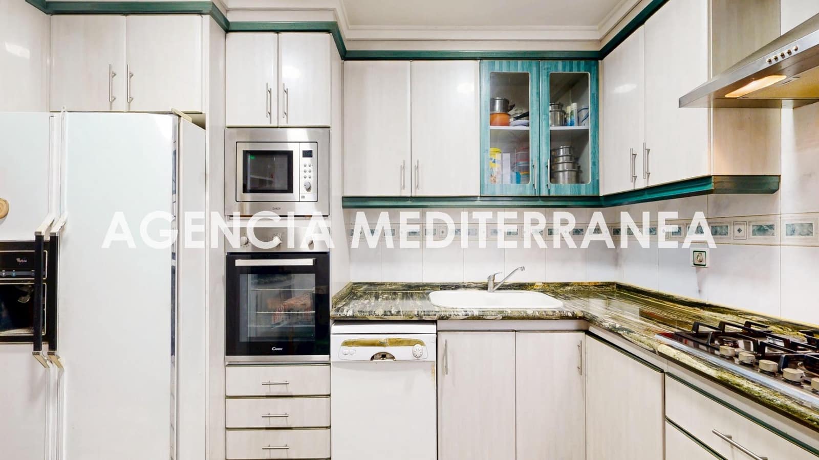 4 bedroom Flat for sale in Valencia city - € 290,000 (Ref: 9735669)