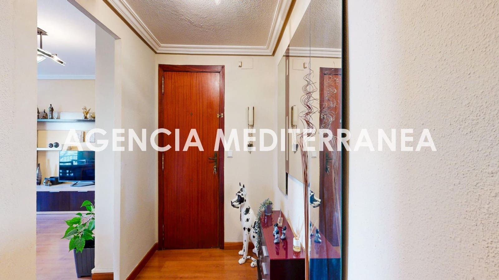 4 bedroom Flat for sale in Valencia city - € 290,000 (Ref: 9735669)