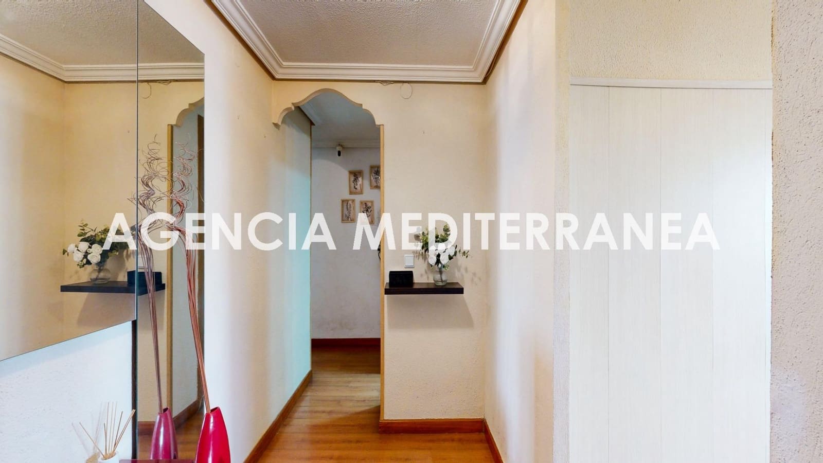 4 bedroom Flat for sale in Valencia city - € 290,000 (Ref: 9735669)