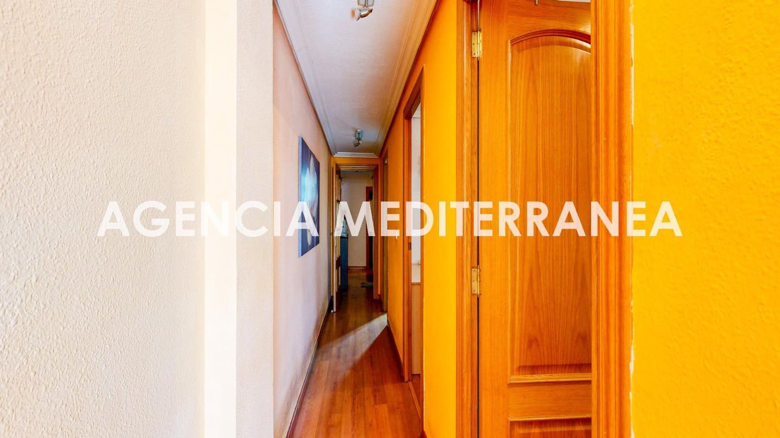 4 bedroom Flat for sale in Valencia city - € 290,000 (Ref: 9735669)