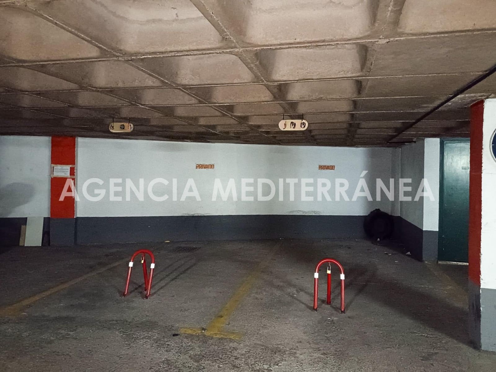 Garage for rent in Valencia city - € 110 (Ref: 9738653)