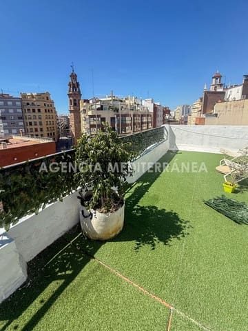 2 soverom Penthouse til salgs i Russafa, Valencia by - € 595 000 (Ref: 9755808)