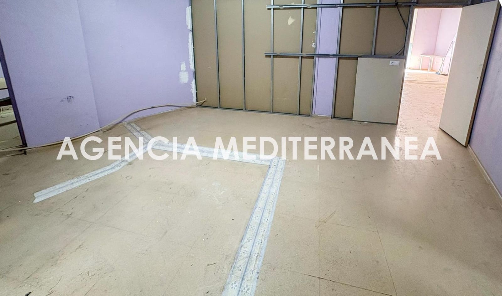 1 slaapkamer Commercieel te huur in Lliria - € 700 (Ref: 9755810)