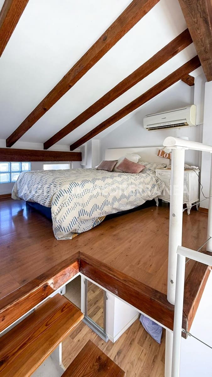 2 bedroom Penthouse for rent in Valencia city - € 1,800 (Ref: 9762063)