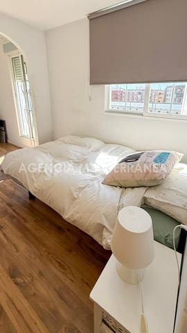 2 makuuhuone Kattohuoneisto vuokrattavana paikassa Russafa, Valencia kaupunki - 1 800 € (Ref: 9762063)