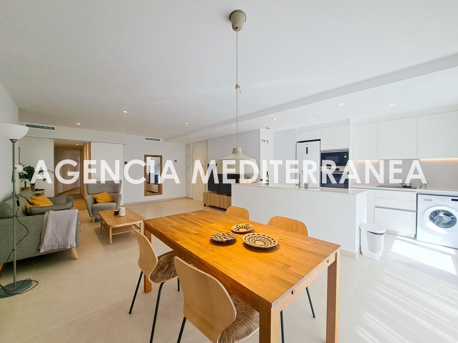 Piso de 2 habitaciones en València ciudad en alquiler con piscina garaje - 1.950 € (Ref: 9778261)