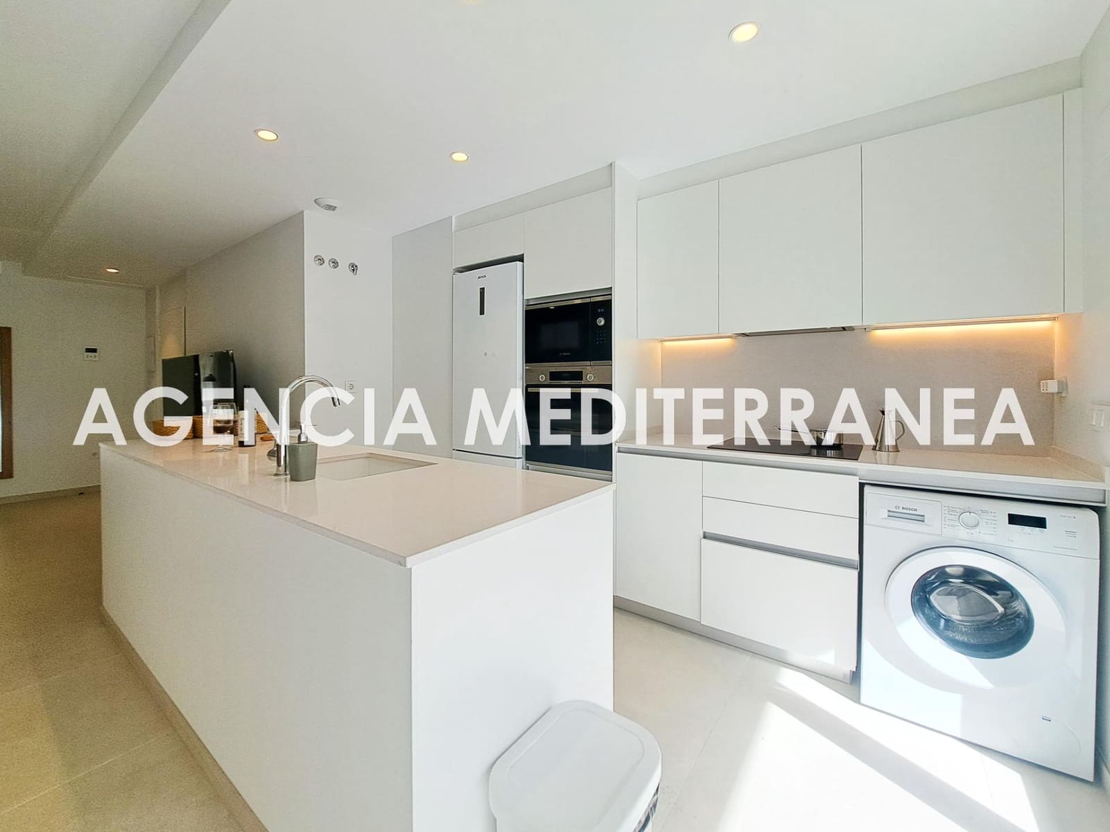 Piso de 2 habitaciones en València ciudad en alquiler con piscina garaje - 1.950 € (Ref: 9778261)