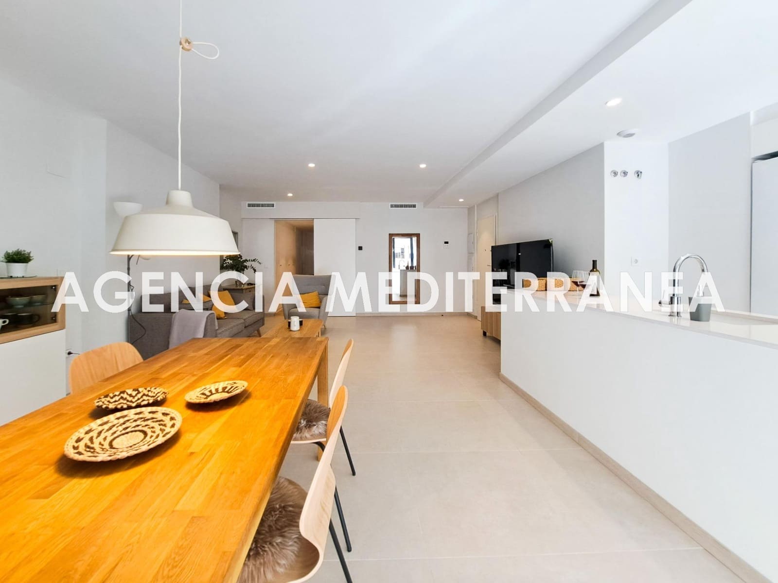 Piso de 2 habitaciones en València ciudad en alquiler con piscina garaje - 1.950 € (Ref: 9778261)