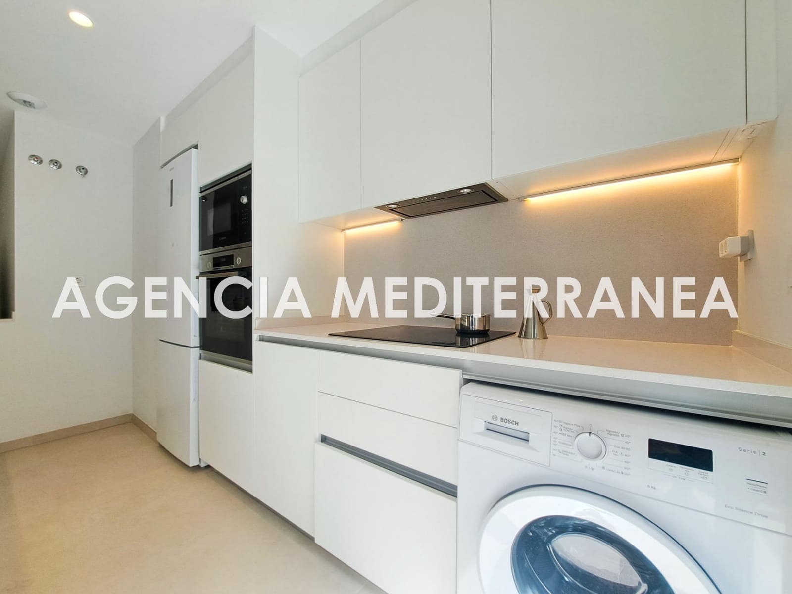Piso de 2 habitaciones en València ciudad en alquiler con piscina garaje - 1.950 € (Ref: 9778261)