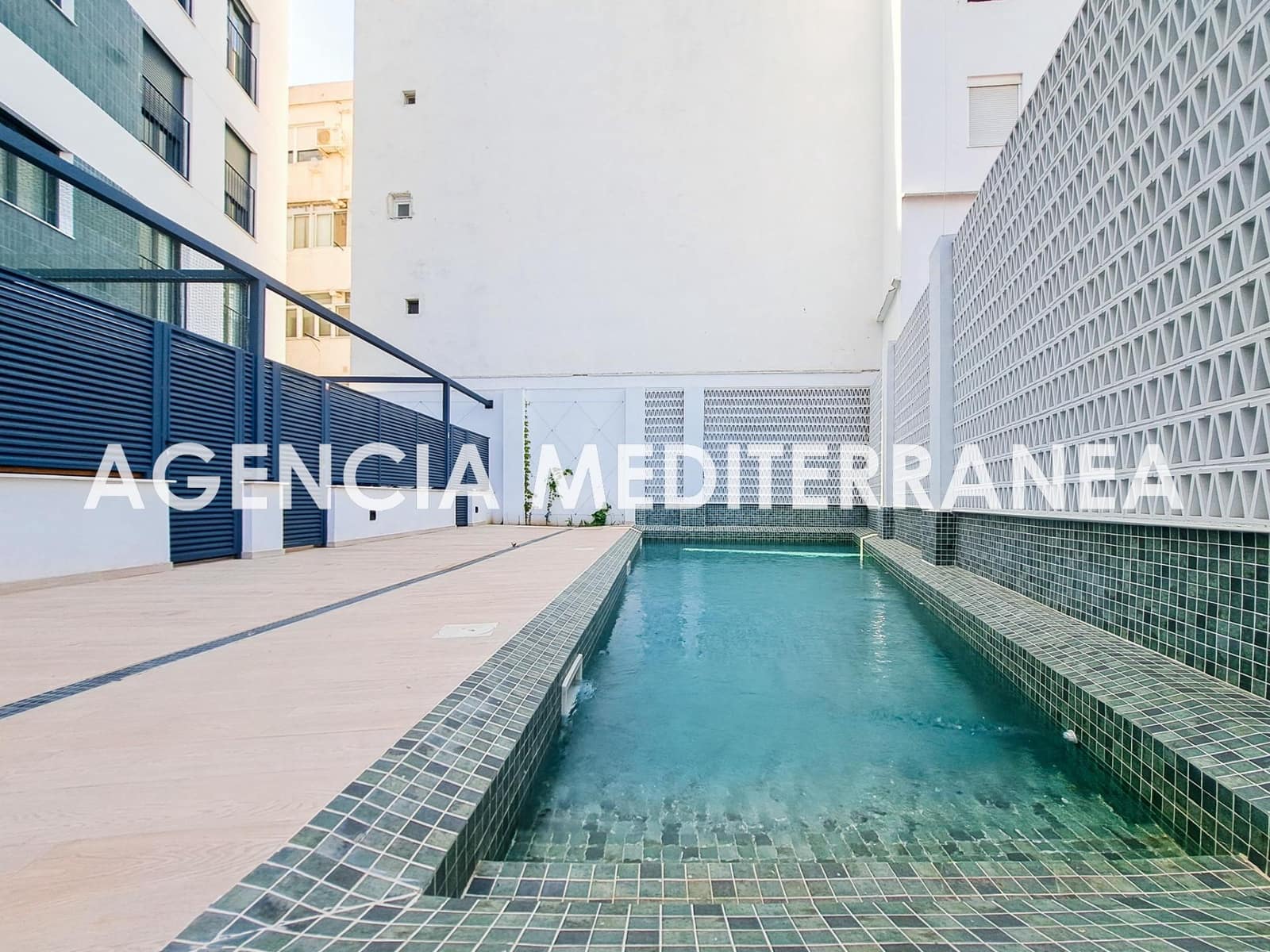 Piso de 2 habitaciones en València ciudad en alquiler con piscina garaje - 1.950 € (Ref: 9778261)