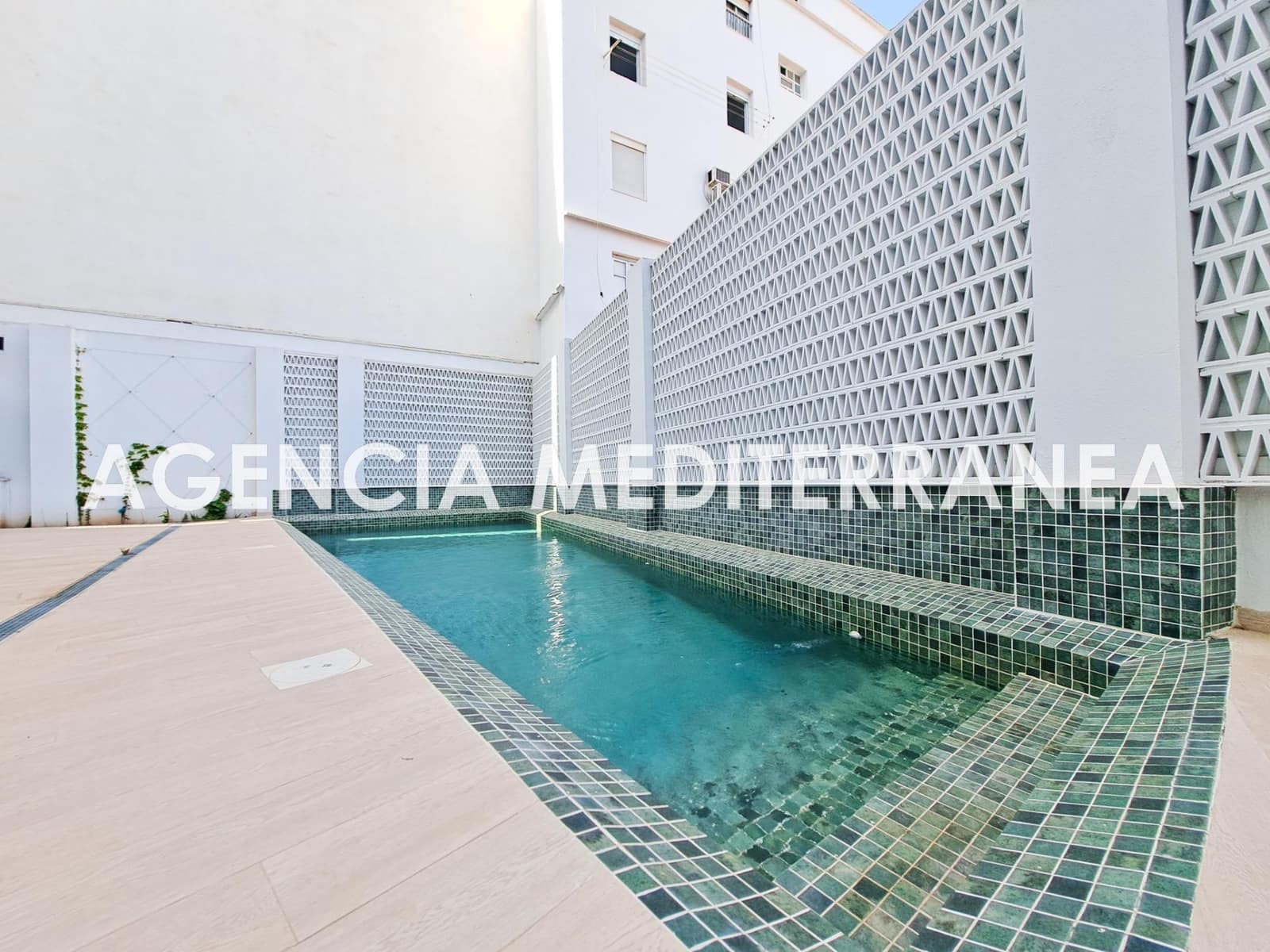 Piso de 2 habitaciones en València ciudad en alquiler con piscina garaje - 1.950 € (Ref: 9778261)
