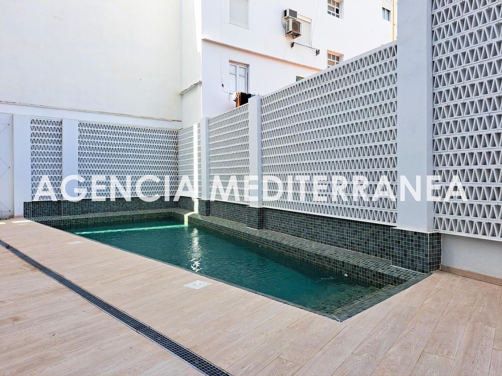 Piso de 2 habitaciones en València ciudad en alquiler con piscina garaje - 1.950 € (Ref: 9778261)